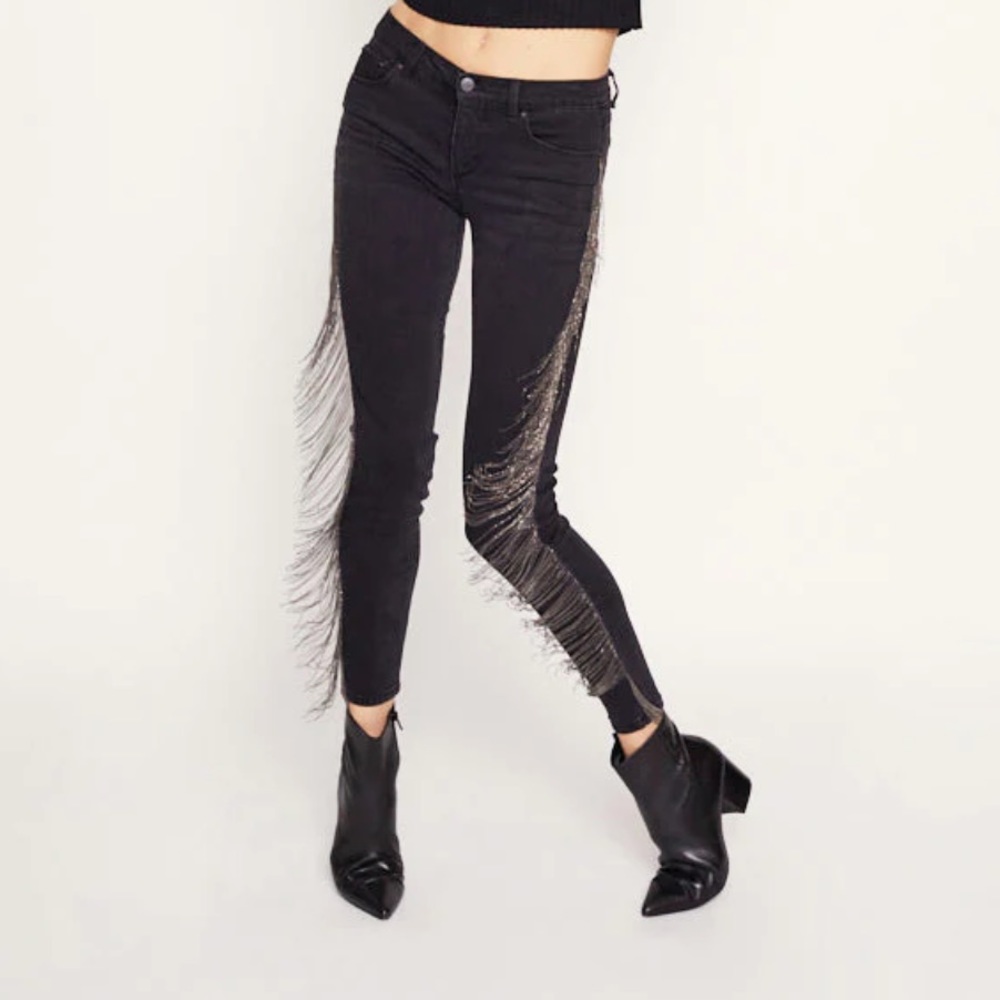 Skinny blue revival jeans